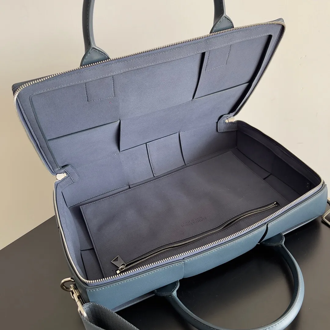 All categories 💚 Authentic bags 💚 BV 2025 new Bottega Veneta large plaid woven men's briefcase